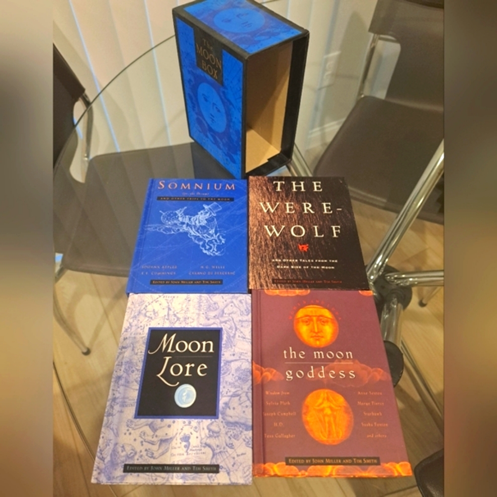 THE MOON BOX - 4 Books - Moon Goddess Fun!!!!